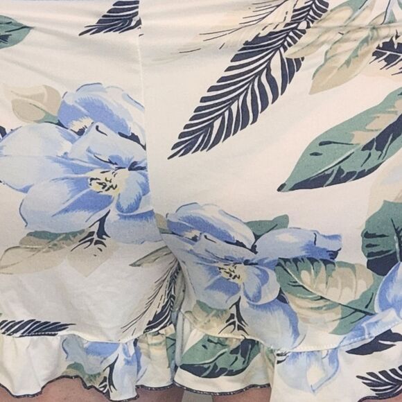 Echo M White Floral Print  with Blue Flowers Ruffles Women's Shorts Sleepwear - Picture 8 of 8